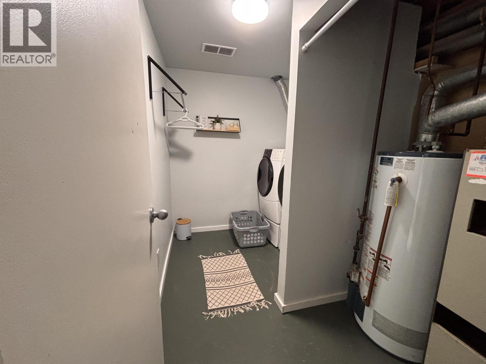 8611 90 STREET - 13