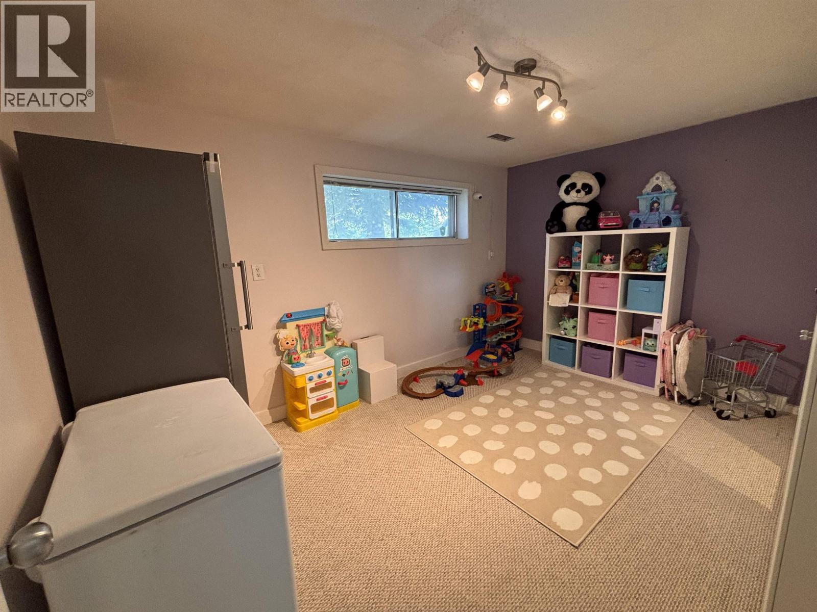 8611 90 STREET - 19