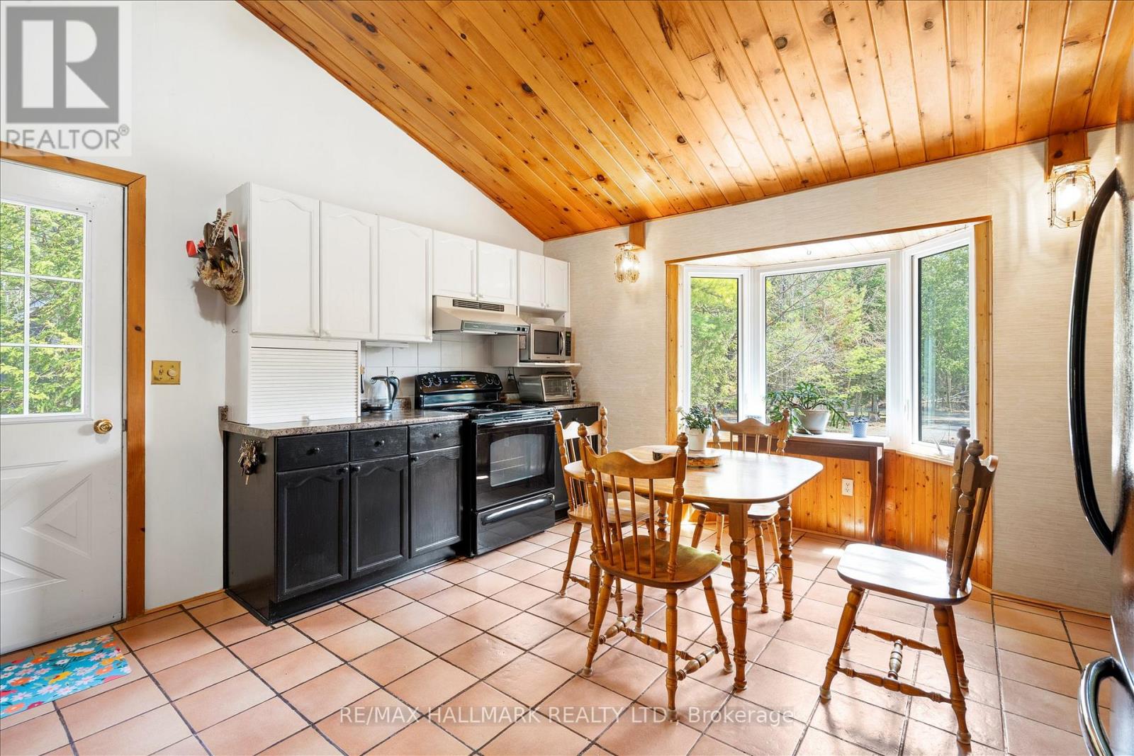 25 LITTLE SILVER LAKE WAY - Image 12