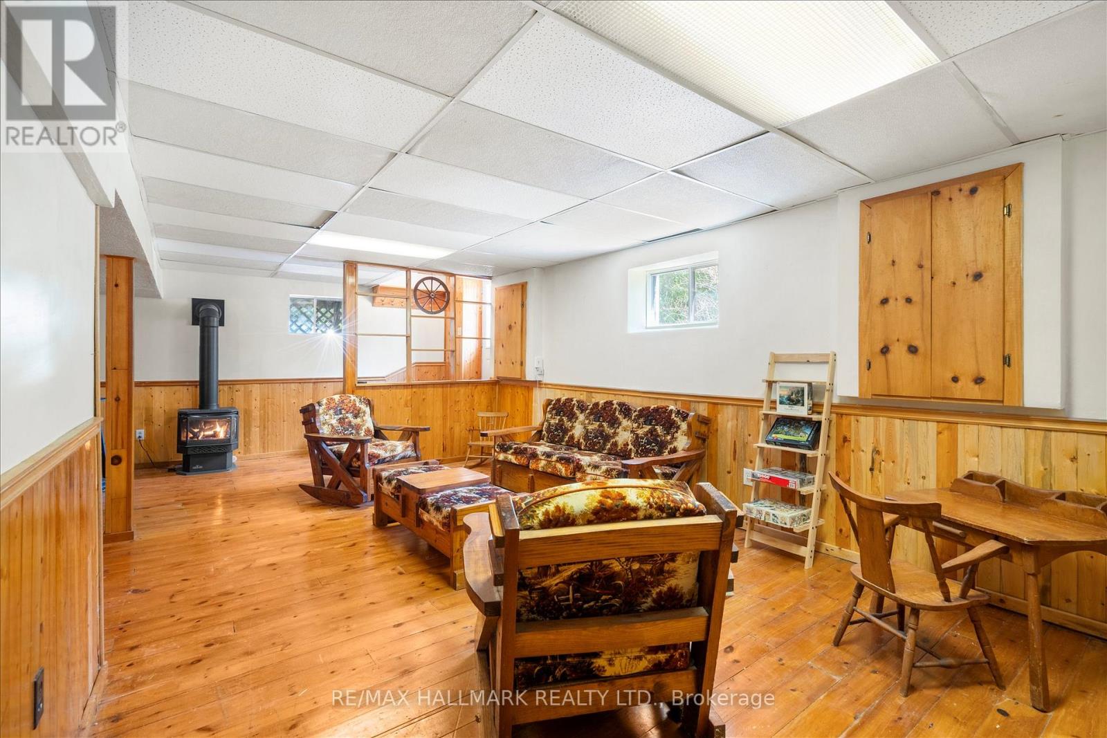 25 LITTLE SILVER LAKE WAY - 24