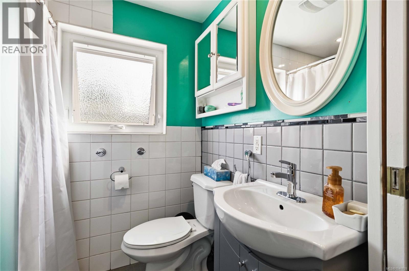 7081 East Saanich Rd, Central Saanich