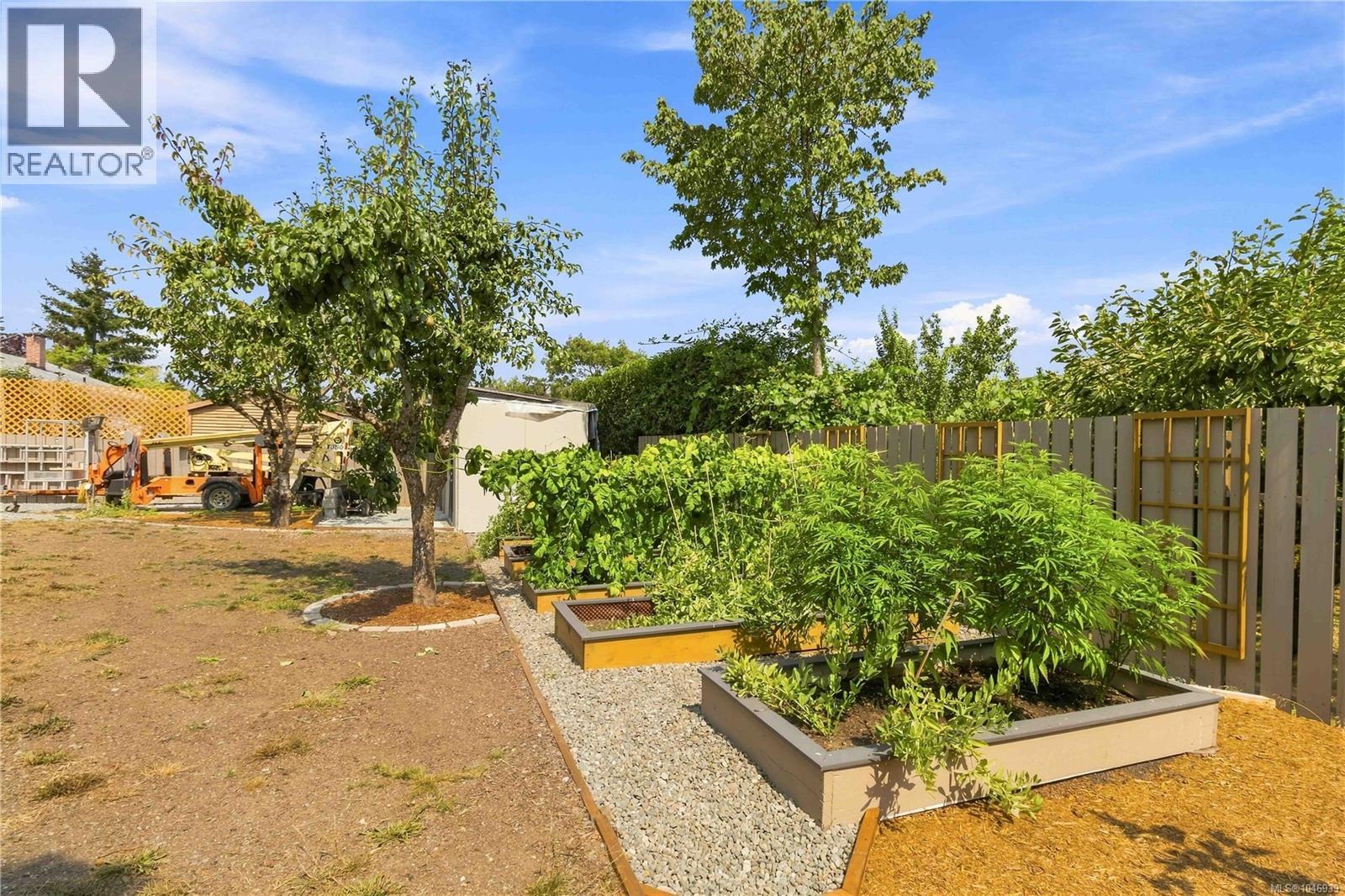 7081 East Saanich Rd, Central Saanich
