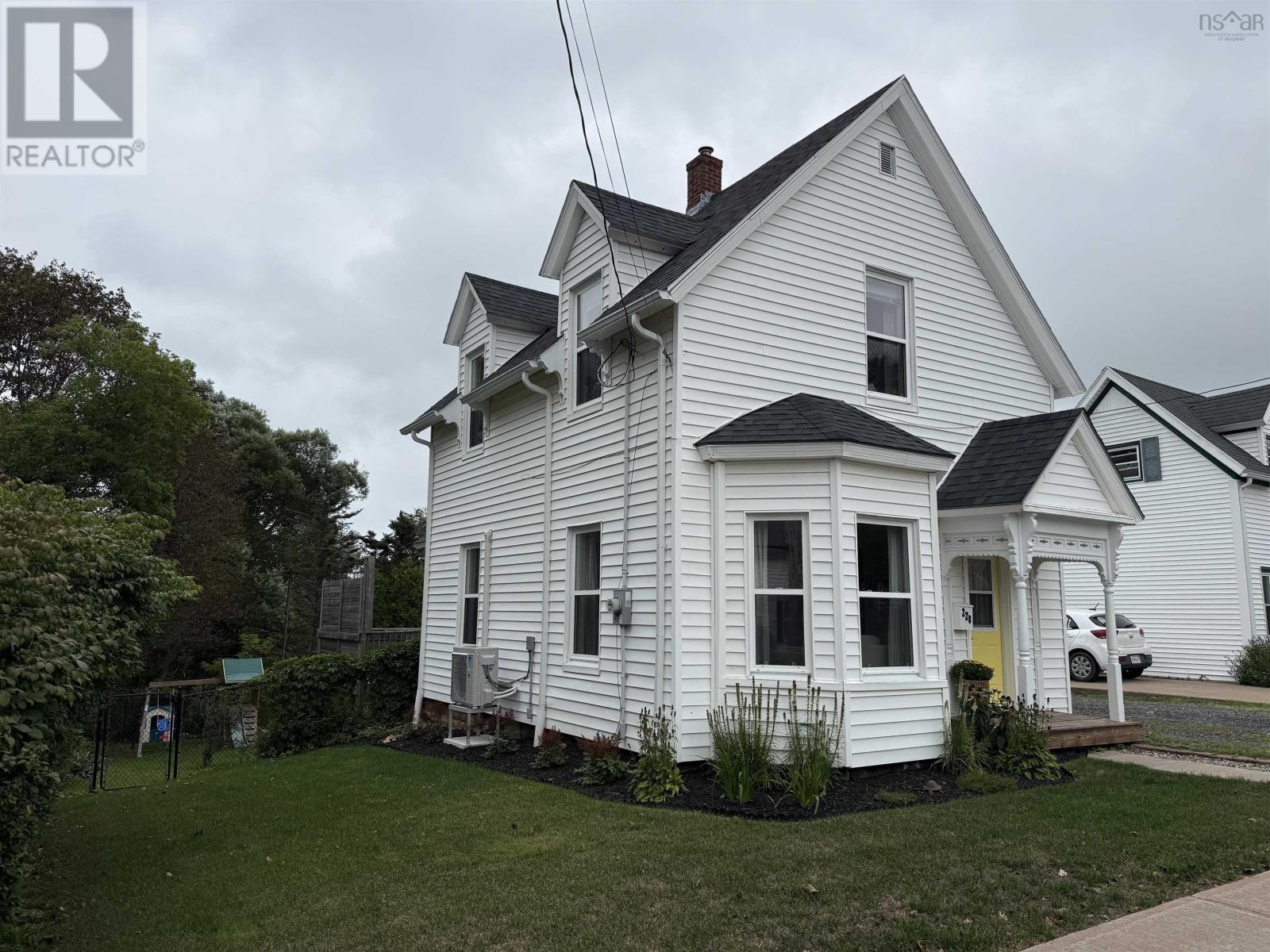 228 Cottage Street