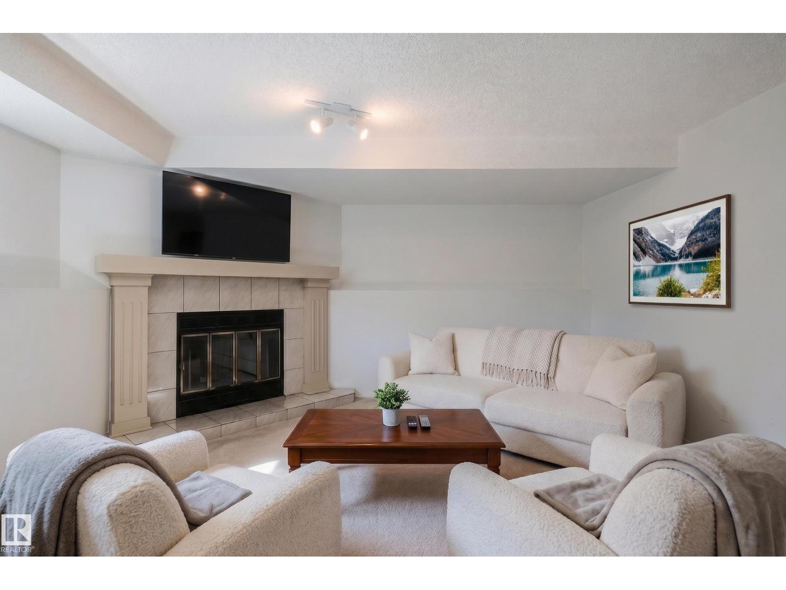 435 ORMSBY RD W NW - Image 33