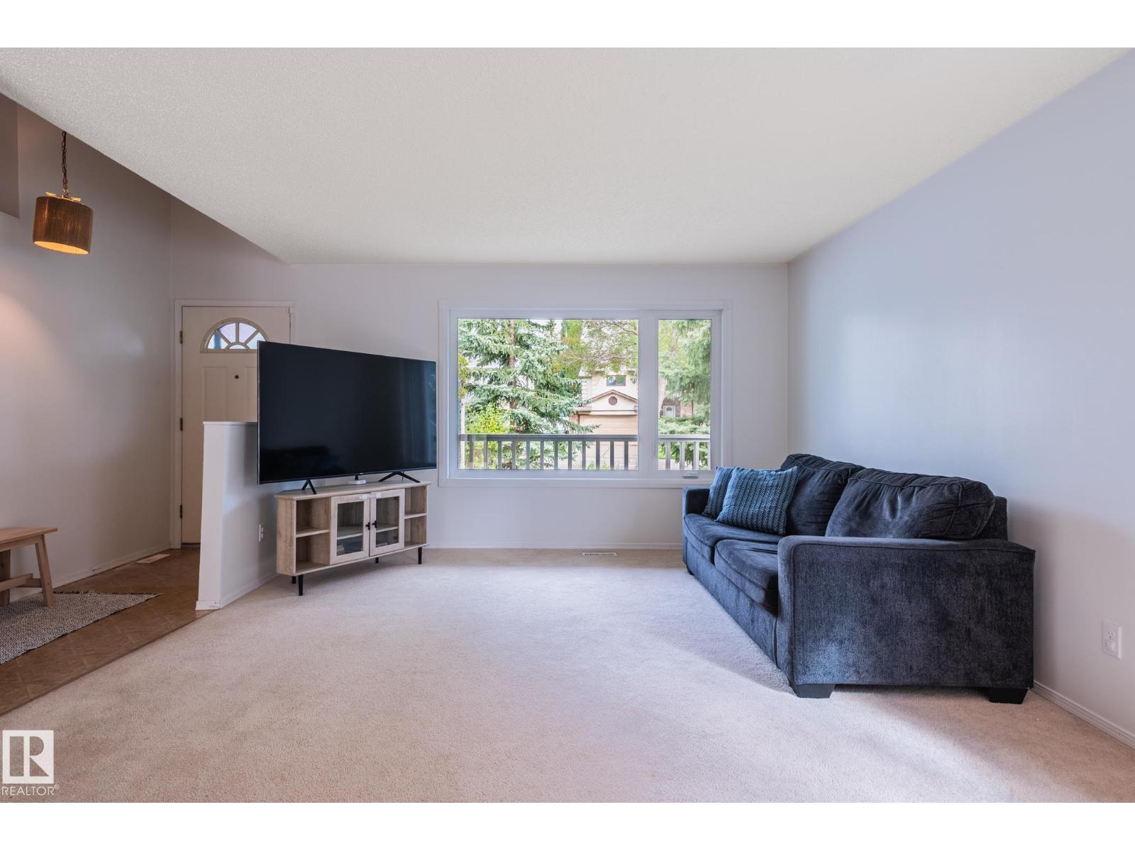 435 ORMSBY RD W NW - Image 8