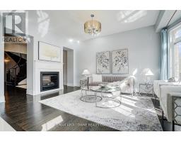 Laundry room - 16 Gracedale Drive, Richmond Hill, ON L4C0Y3 Photo 11
