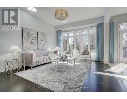 16 Gracedale Drive, Richmond Hill, ON L4C0Y3 Photo 12