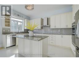 16 Gracedale Drive, Richmond Hill, ON L4C0Y3 Photo 16