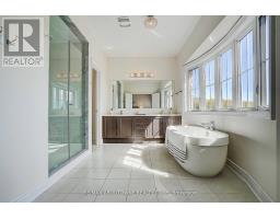16 Gracedale Drive, Richmond Hill, ON L4C0Y3 Photo 24