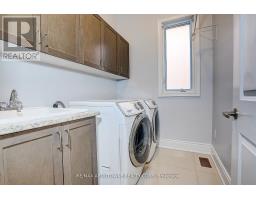 16 Gracedale Drive, Richmond Hill, ON L4C0Y3 Photo 33