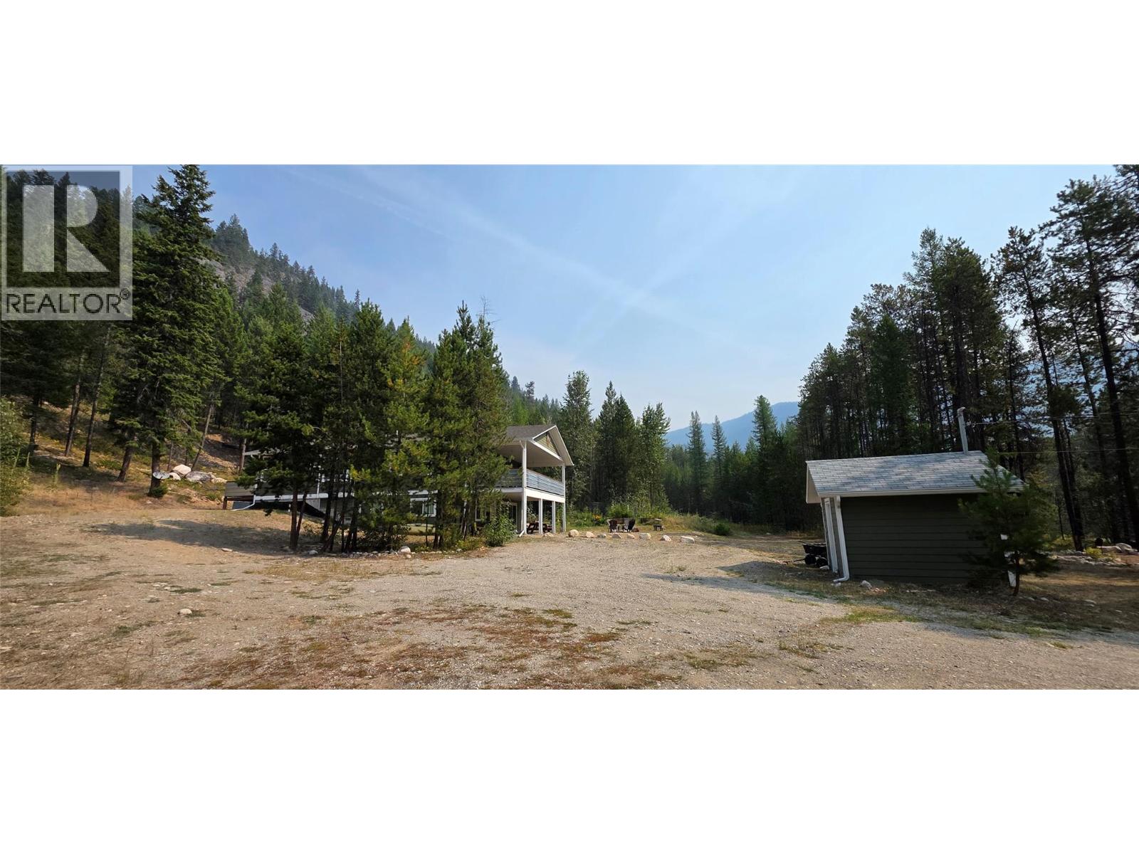 4820 Highway 33, Beaverdell