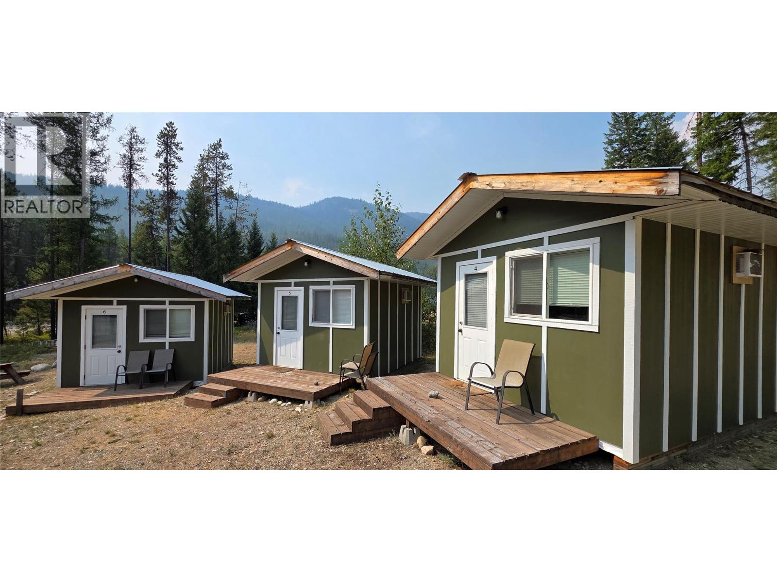 4820 Highway 33, Beaverdell