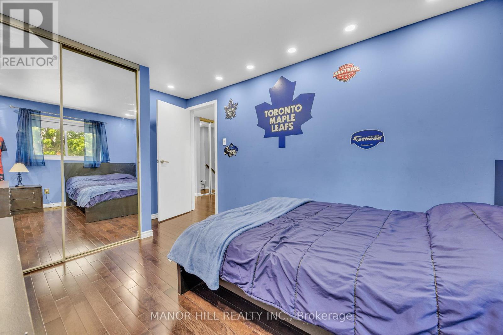 18 GREENBRIAR ROAD - 20