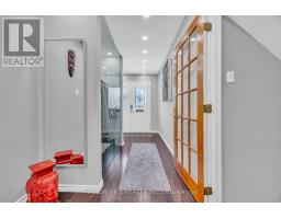 Bedroom 2 - 18 Greenbriar Road, Brampton, ON L6S1V9 Photo 6
