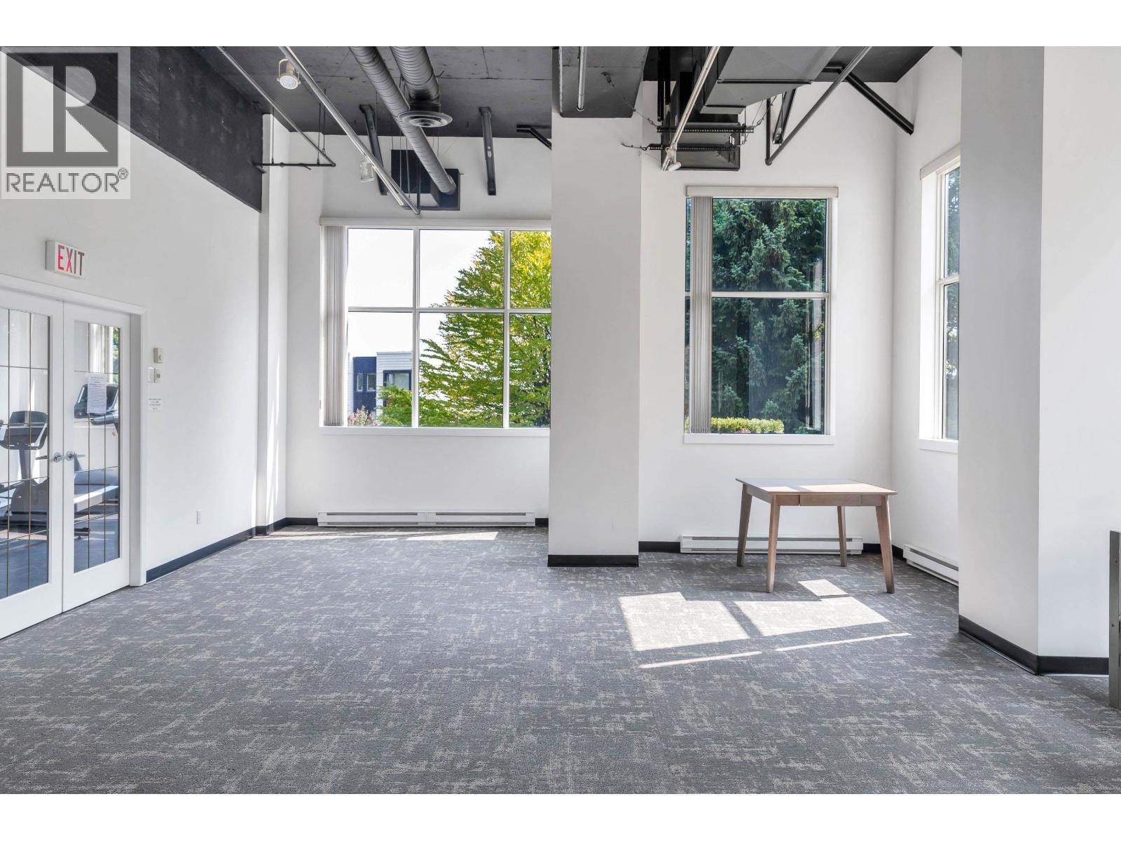 1001 2733 CHANDLERY PLACE, Vancouver