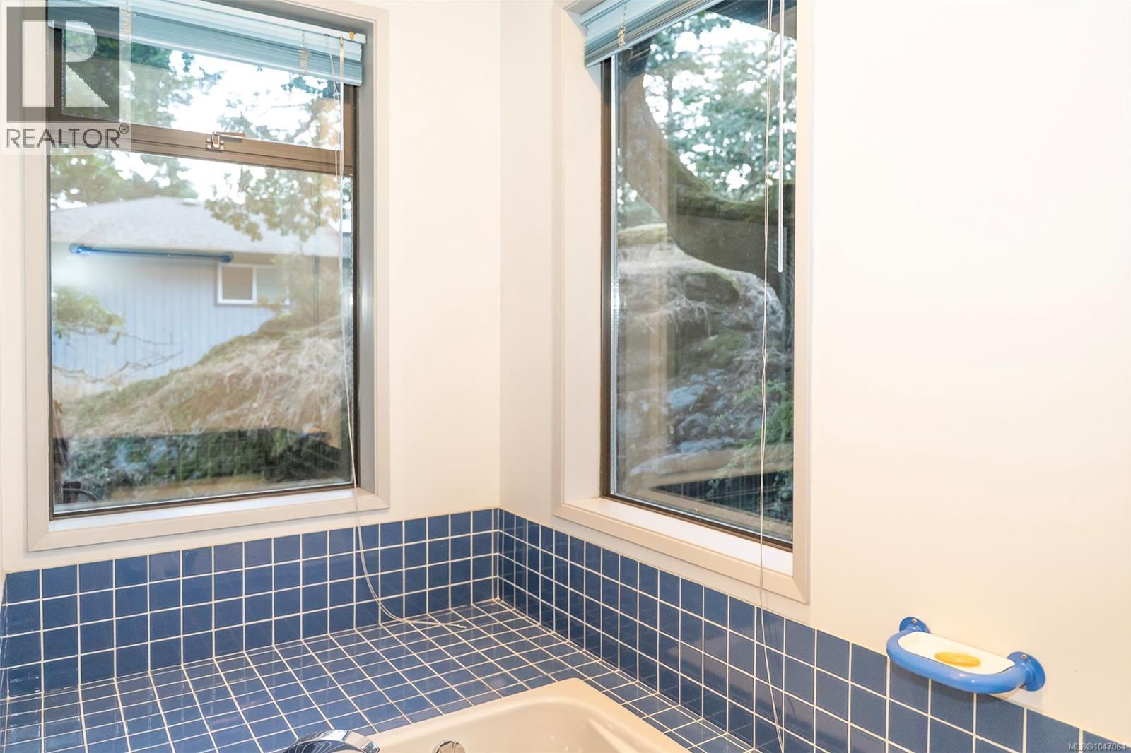 3574 McInnis Rise - 22