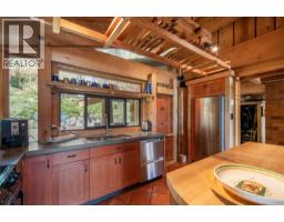 1010 Taki-te-si Road, Gambier Island, BC V0N1V0 Photo 12