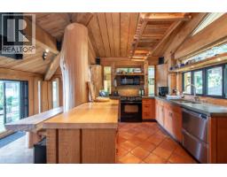 1010 Taki-te-si Road, Gambier Island, BC V0N1V0 Photo 11
