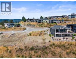 8948 Hampshire Crescent, Vernon, BC V1H2K9 Photo 6