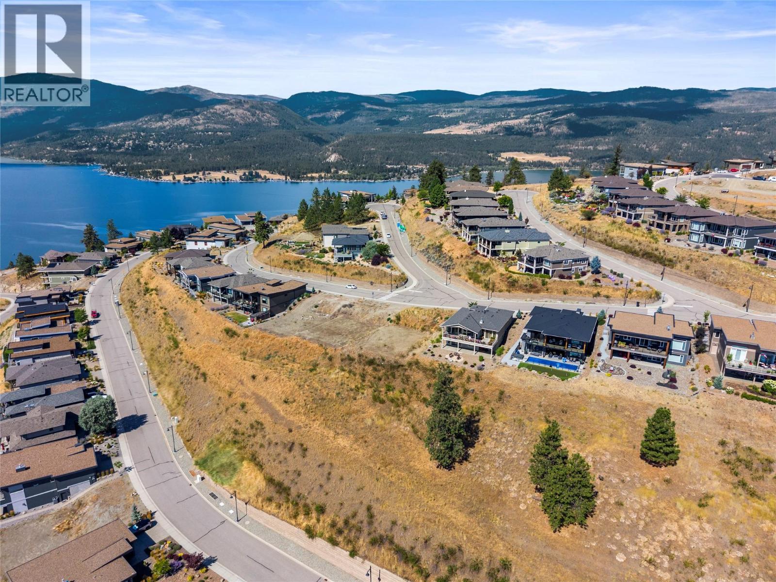 8948 Hampshire Crescent, Vernon