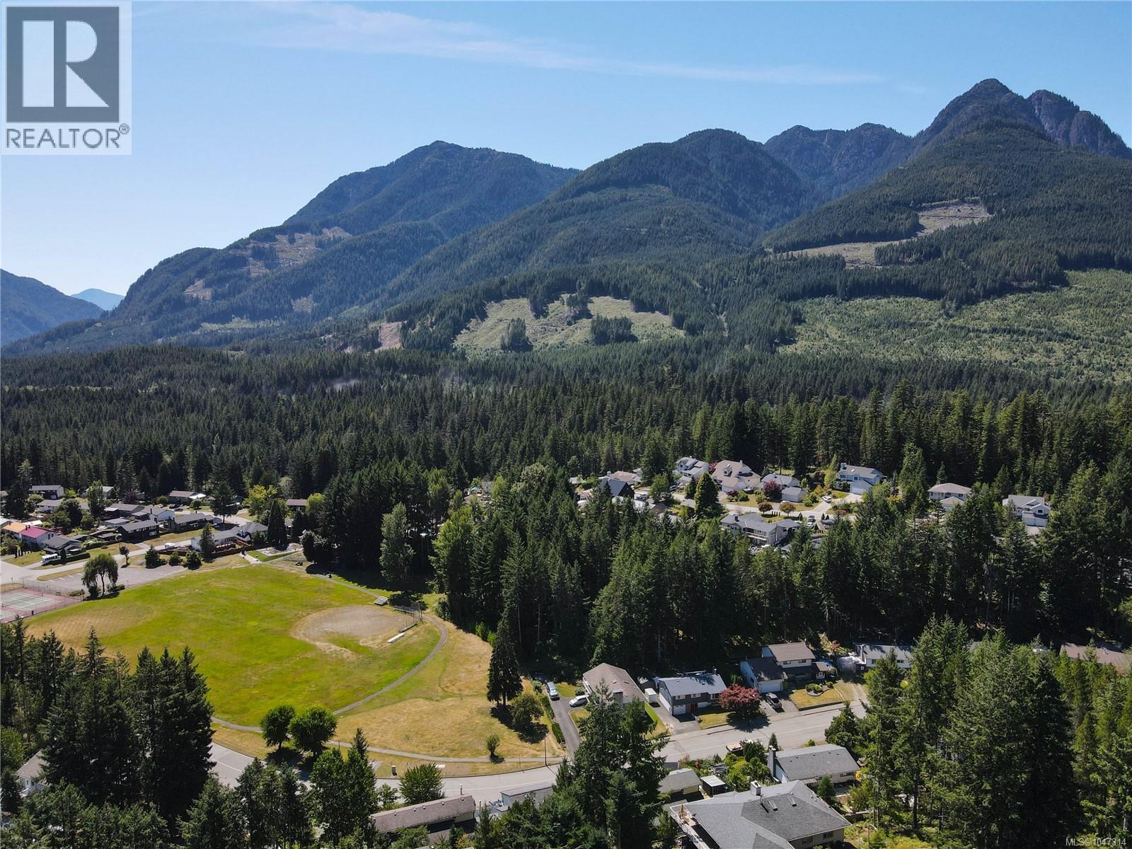528 Eagle Cres, Gold River