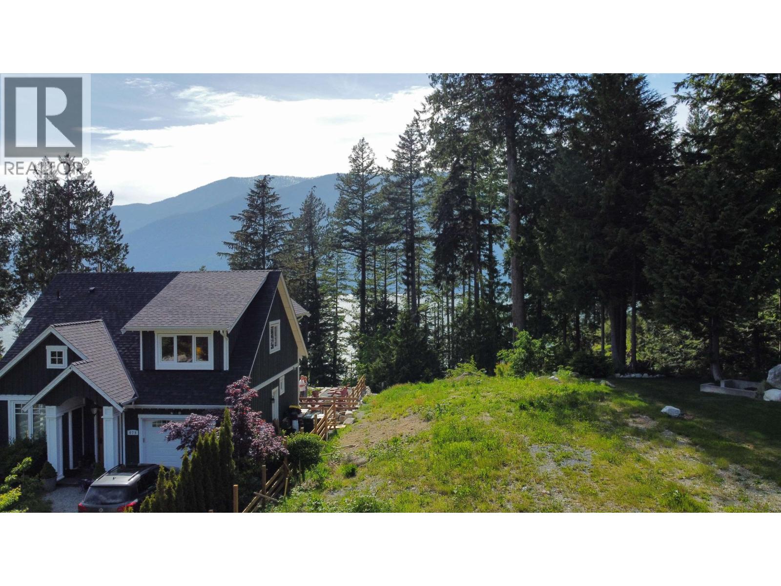 685 COPPER DRIVE, Squamish