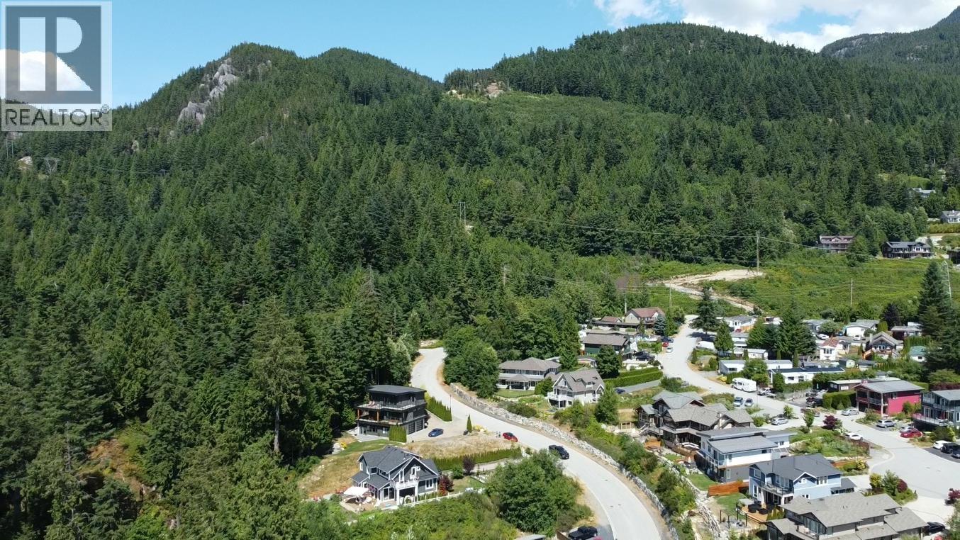 685 COPPER DRIVE, Squamish