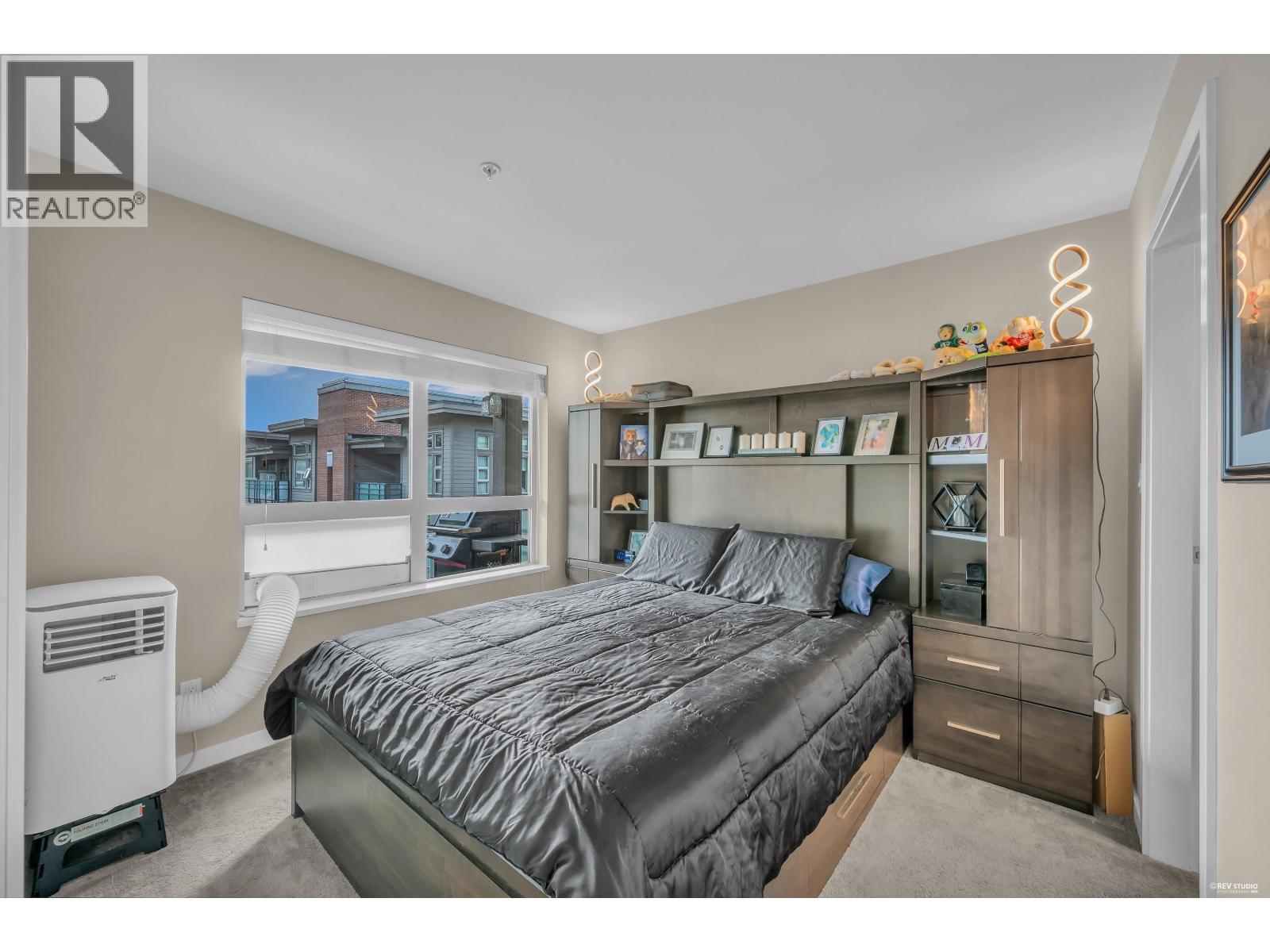 401 1677 LLOYD AVENUE, North Vancouver