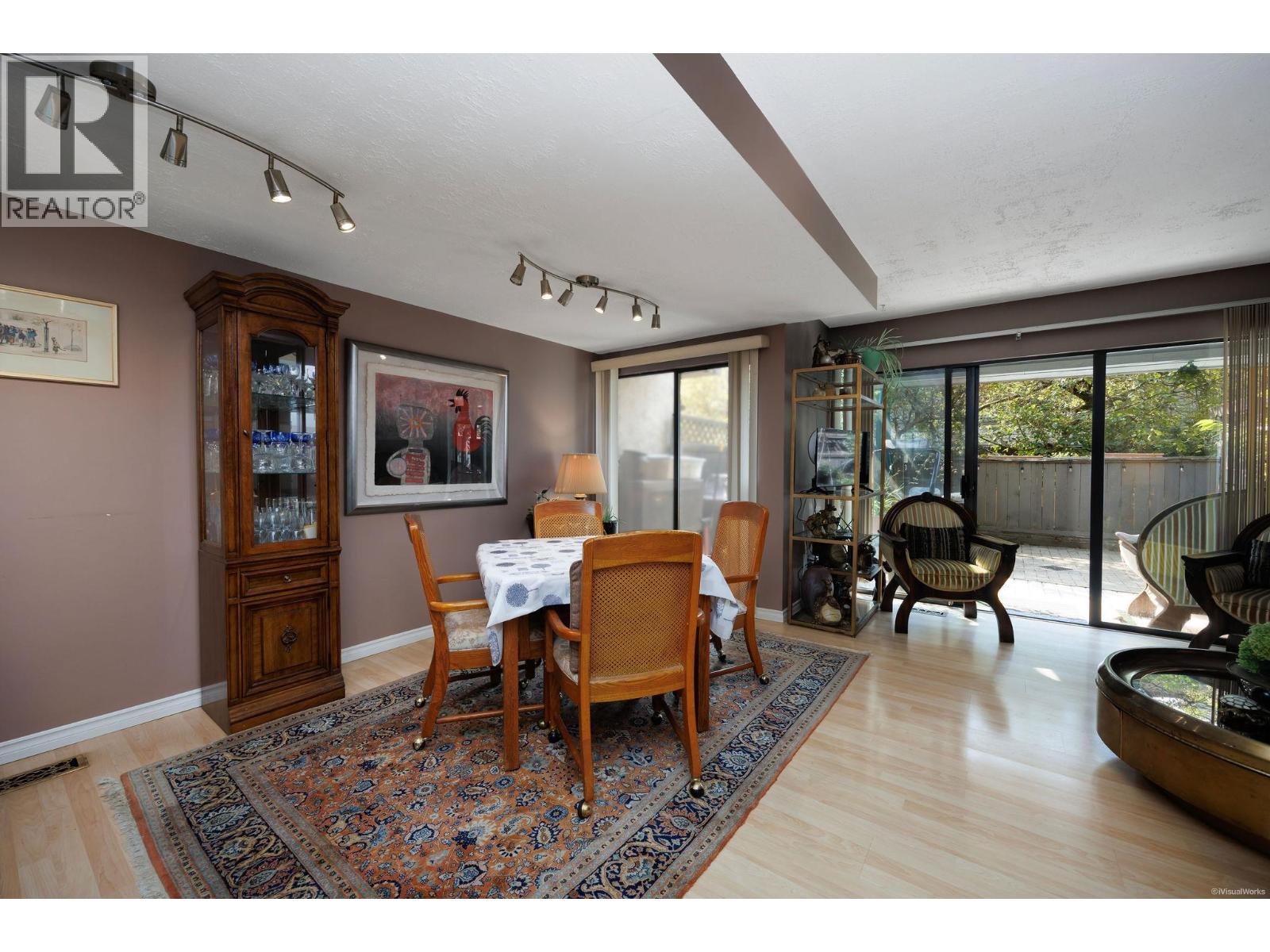 21 1174 INLET STREET, Coquitlam