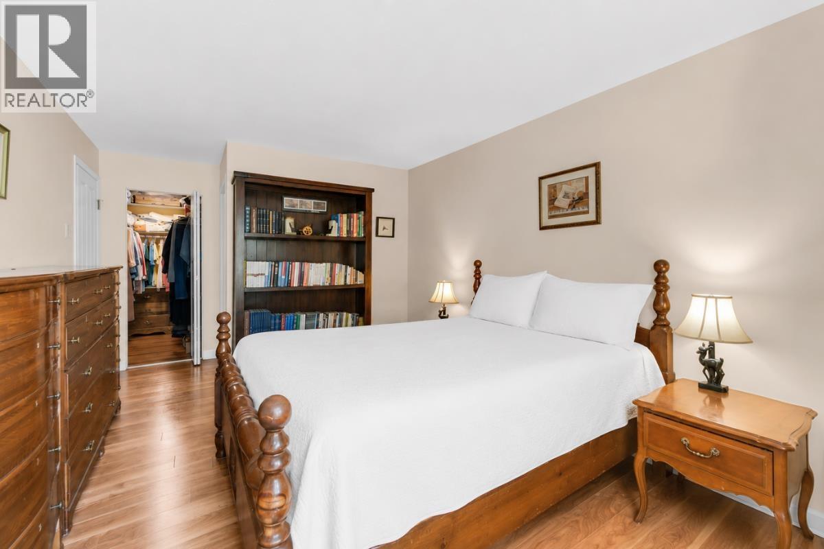 329 1215 LANSDOWNE DRIVE, Coquitlam