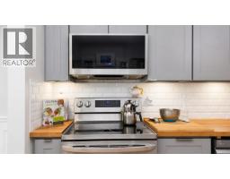 3938 Indian River Drive, North Vancouver, BC V7G2G9 Photo 11