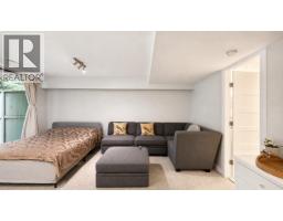 3938 Indian River Drive, North Vancouver, BC V7G2G9 Photo 13