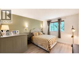3938 Indian River Drive, North Vancouver, BC V7G2G9 Photo 17