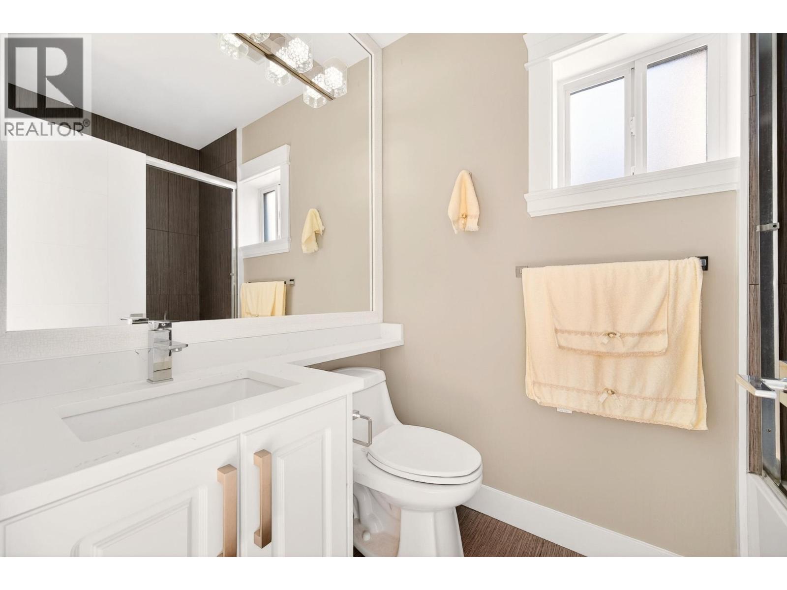 8068 HAIG STREET, Vancouver
