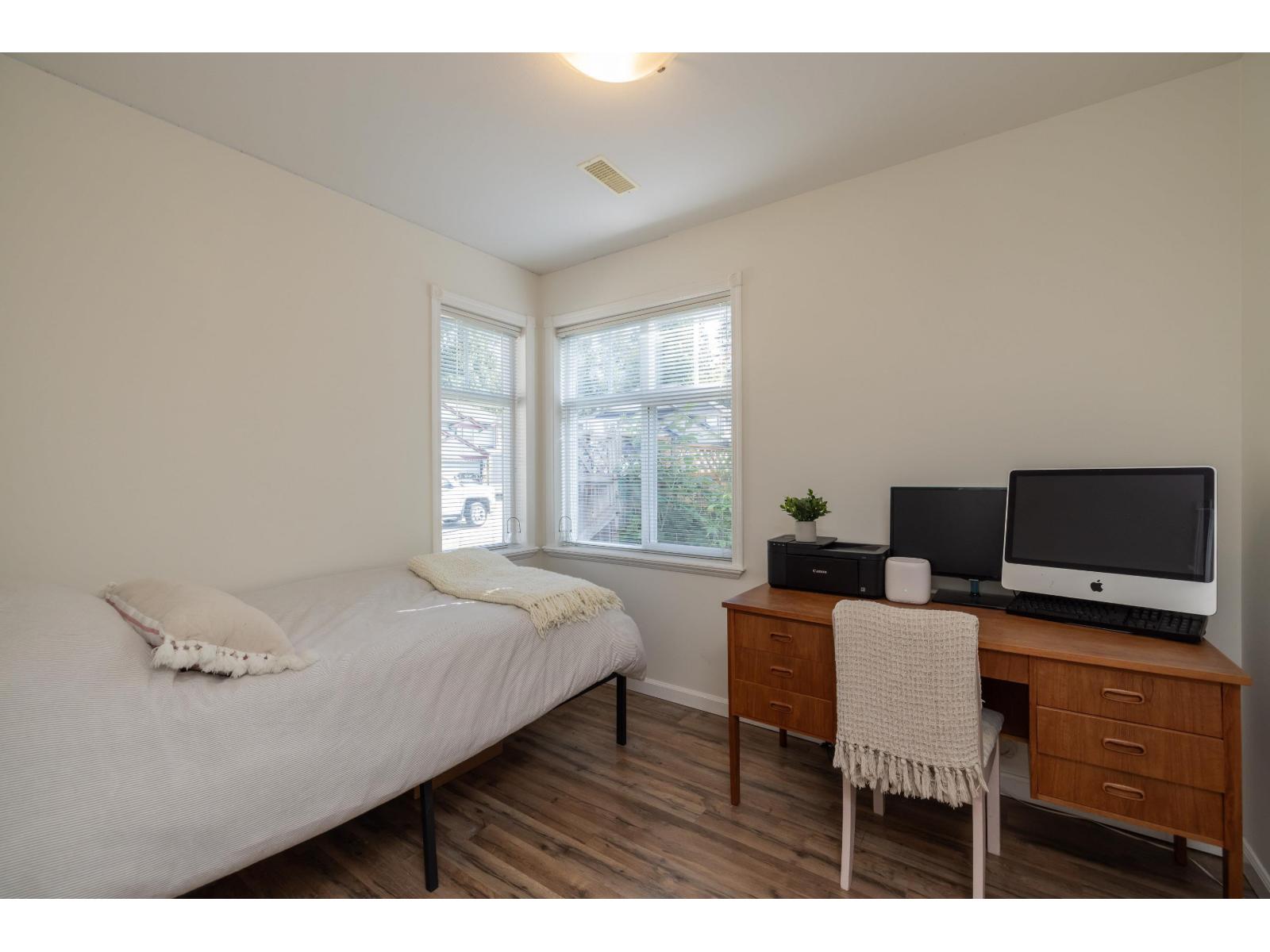 32998 BOOTHBY AVENUE, Mission