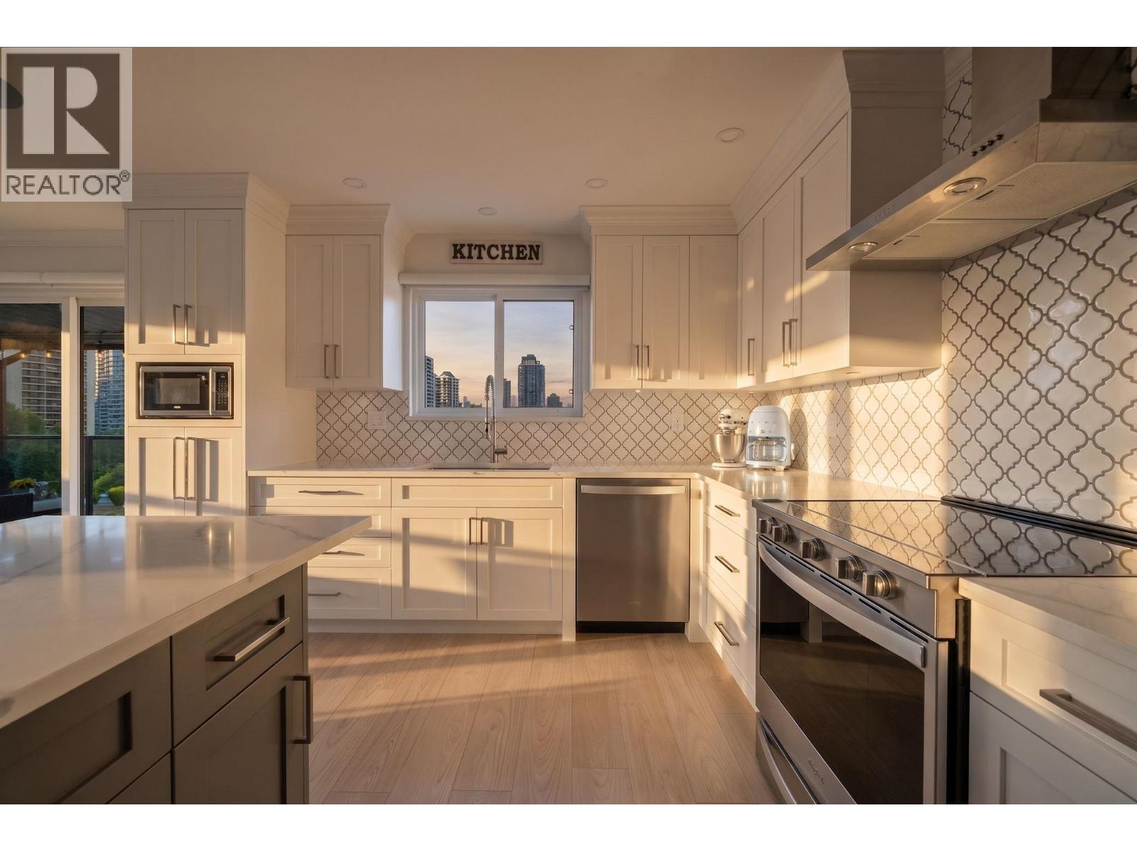 4268 GRAVELEY STREET, Burnaby