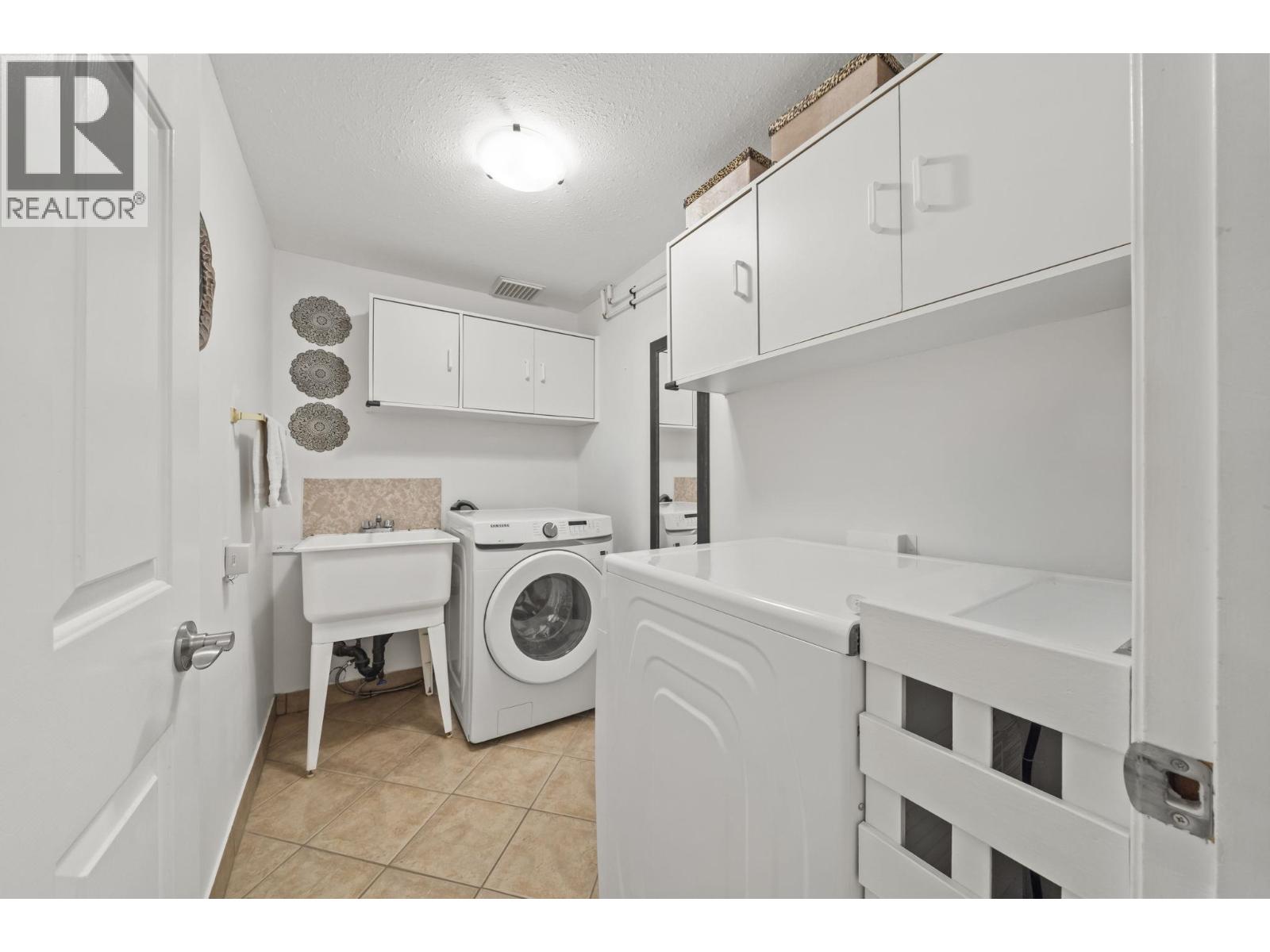 4268 GRAVELEY STREET, Burnaby