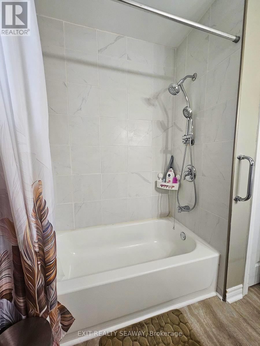 524 ANTHONY STREET - 8
