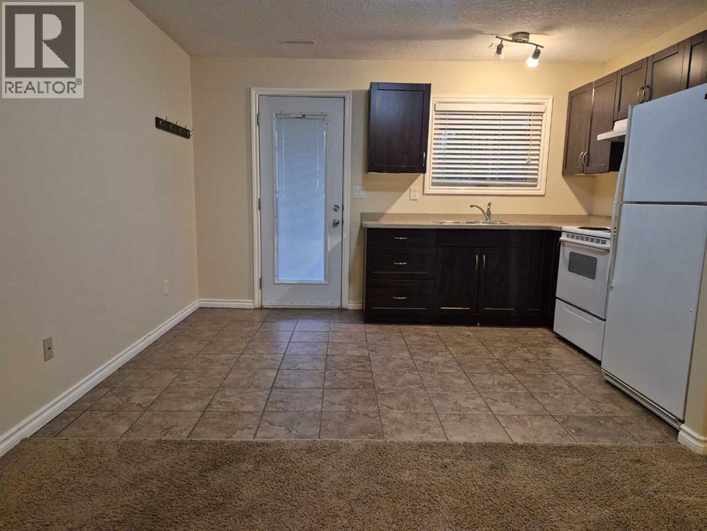 45 Sunridge Boulevard W - 17