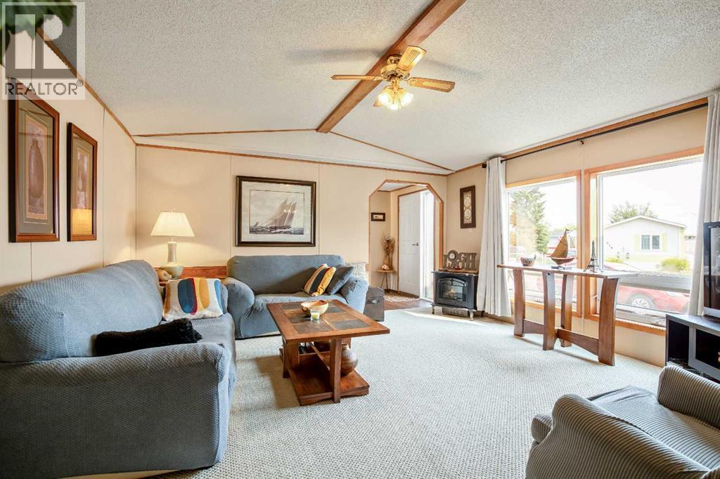 215 Homestead Close - 19