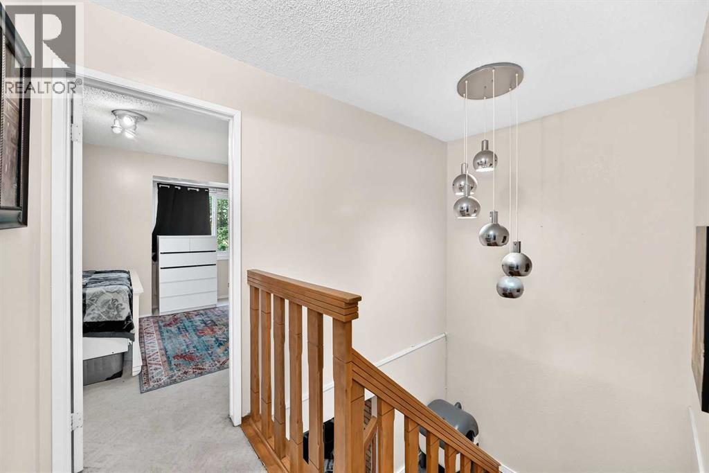 617 Whitewood Road NE - 22