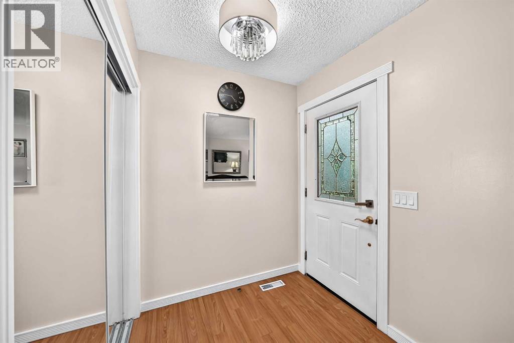 617 Whitewood Road NE - 4