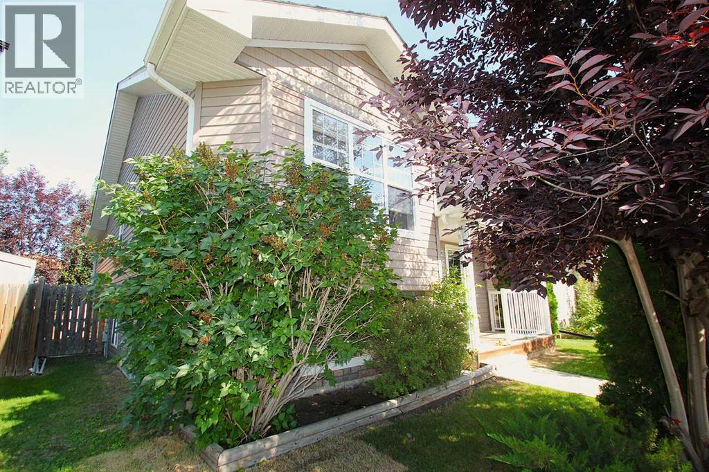 264 Vanson Close - 3