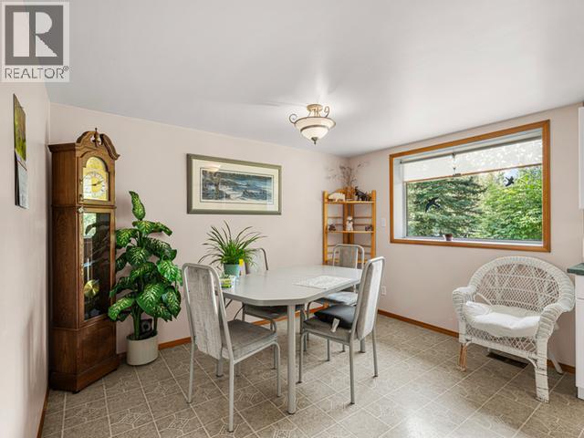 1308 ELM STREET - 12