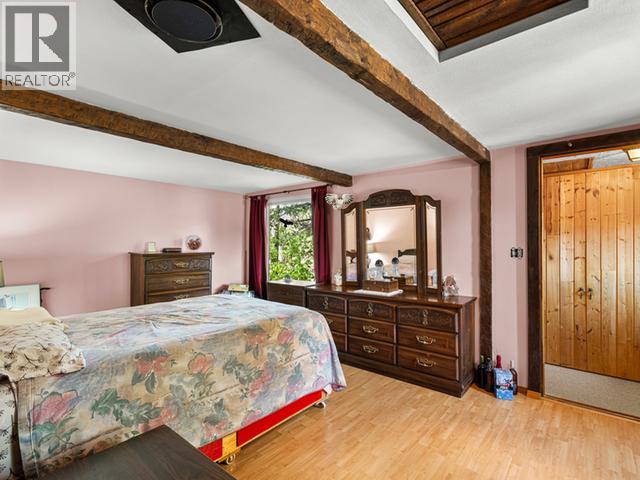 1308 ELM STREET - 15