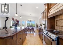 Kitchen - 1620 Fir Road, Merritt, BC V1K0A3 Photo 15