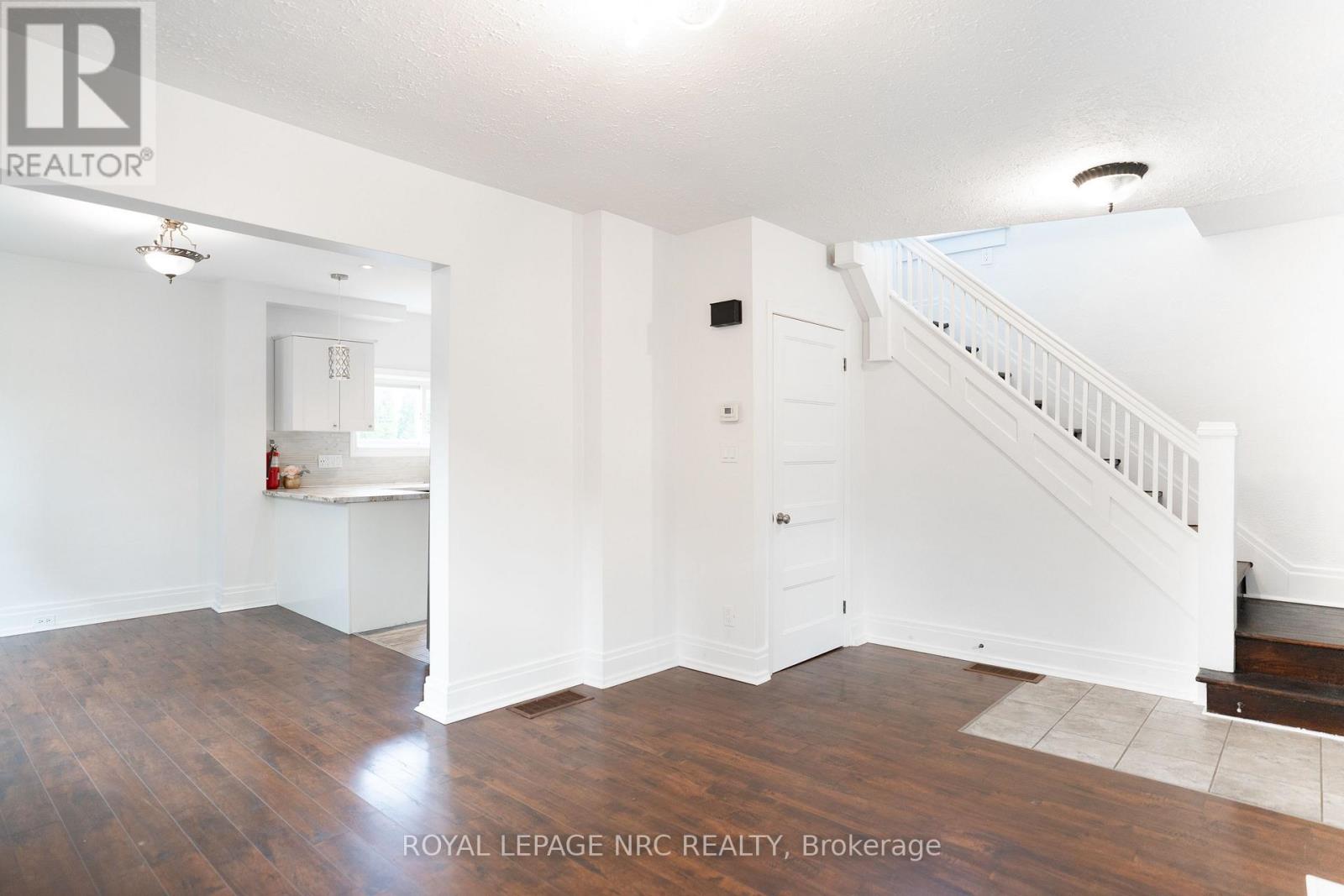 4713 COOKMAN CRESCENT N - 12