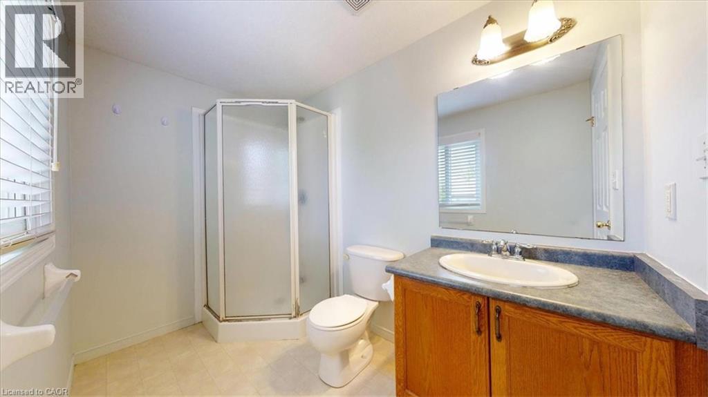 980 CREEKSIDE Drive - Image 28