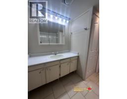 109 3901 Carrigan Court, Burnaby, BC V3N4K1 Photo 14