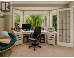1128 Esplanade Avenue, West Vancouver, BC V7T1G3 Photo 11